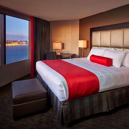 Best Western Plus Waterfront Hotel Windsor Exteriér fotografie